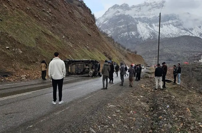 Hakkari’de trafik kazası: 2 yaralı
