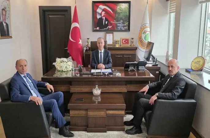 Halil Oflu görevine başladı
