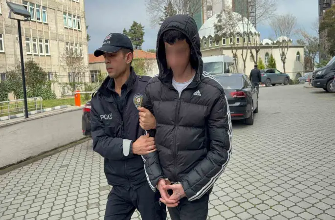 Hastane otoparkında bıçaklı kavga: 1 yaralı
