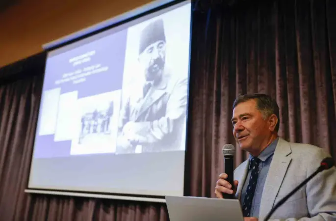 Her batık kendi dönemine ışık tutuyor
