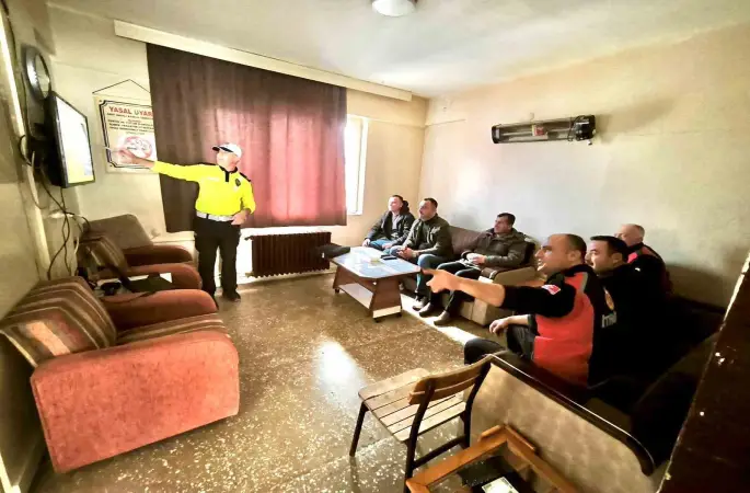 Hisarcık’ta belediye itfaiye personeline araç yangınlarına müdahale eğitimi
