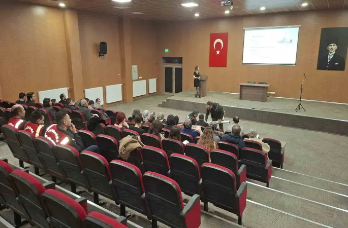 Hisarcık’ta sigara ve uyuşturucuyla mücadele eğitimi
