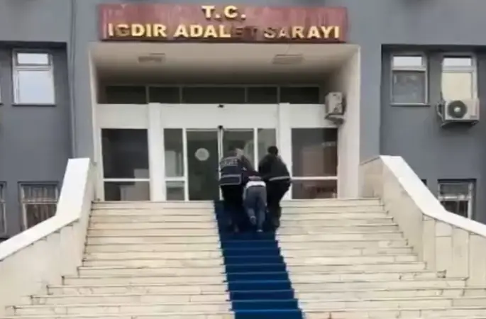 Iğdır’da bıçaklı saldırıya uğrayan kız öğrenci yaralandı
