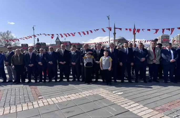 İl Milli Eğitim Müdürü Esen: "Dün olduğu gibi bugün de güvenli limanlarımız okullarımızdır"
