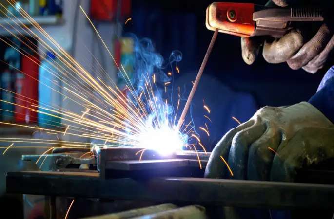 İmalat Sanayii Frenledi: Sanayi Üretimi Aylık %2,2 Azaldı