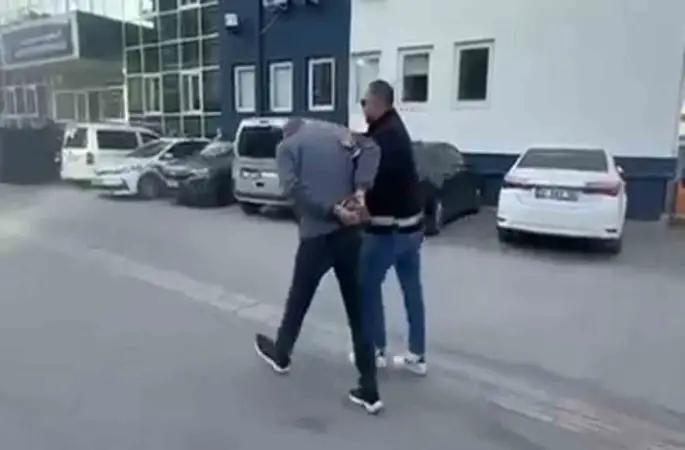 İskenderun’da çeşitli suçlardan aranan 2 şahıs tutuklandı
