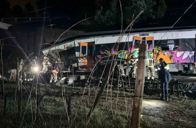 İspanya’da iki tren kazası daha: 1 makinist hayatını kaybetti, en az 37 kişi yaralandı
