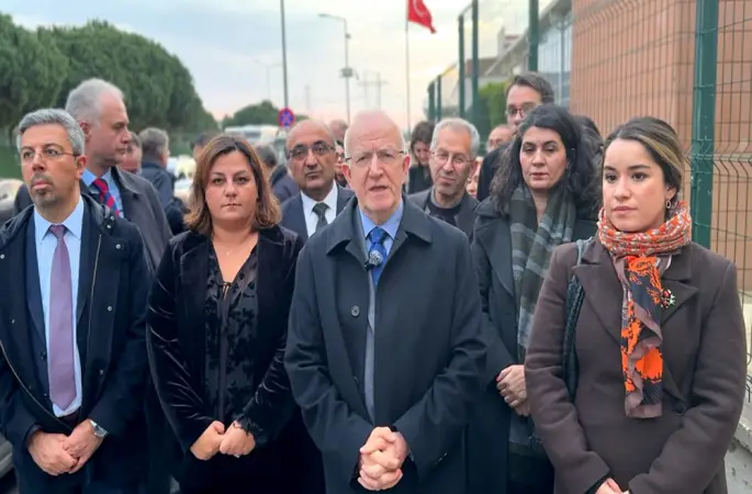 İstanbul 26. Ağır Ceza Mahkemesi, İstanbul Barosu  İbrahim Kaboğlu ve yönetim kurulu üyeleri beraat etti