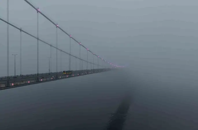 İstanbul Boğazı’nda sis etkili oluyor
