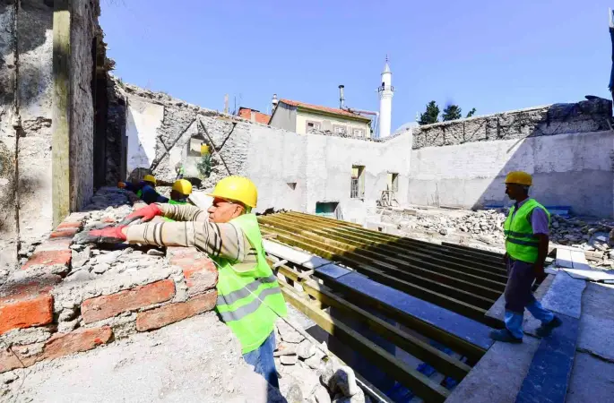 İzmir Büyükşehir Belediyesi’nden kamuya büyük destek
