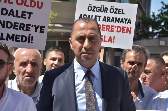 İzmir kentsel dönüşüm mağdurları CHP yönetimine tepki gösterdi
