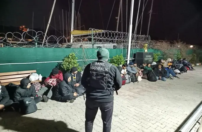 İzmir’de 28 düzensiz göçmen yakalandı
