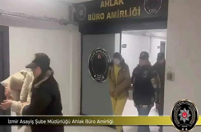 İzmir’de fuhuş operasyonu: 6 tutuklama
