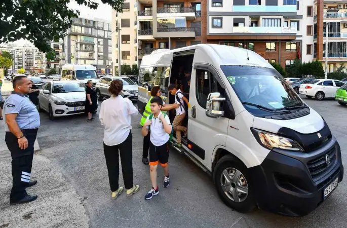 İzmir’de öğrenci servis ücretleri belli oldu
