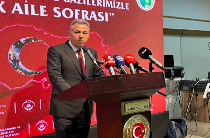 İzmir’de şehit yakınları ve gaziler ‘Büyük Aile Sofrası’nda buluştu
