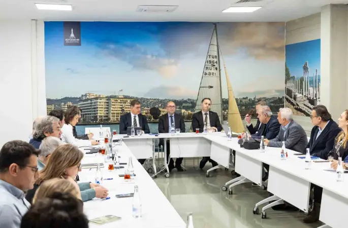 İzmir’in 8 bin 500 yıllık hazinesi masaya yatırıldı
