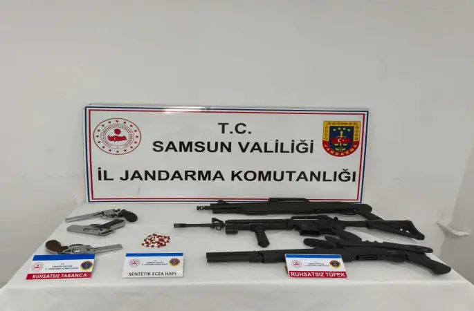 Jandarma ruhsatsız silah ele geçirdi
