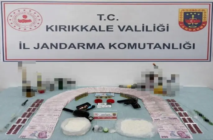 Jandarmadan uyuşturucu operasyonu: 3 gözaltı
