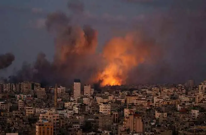 İsrail medyası: “İsrail askerleri Gazze’de evleri yasal onay olmadan ateşe veriyor”