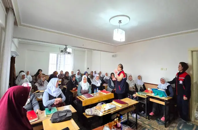 Kadın çiftçilere yönelik eğitimler sürüyor
