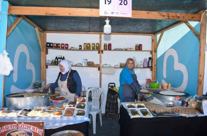 Kadın Emeği Çarşısı açıldı
