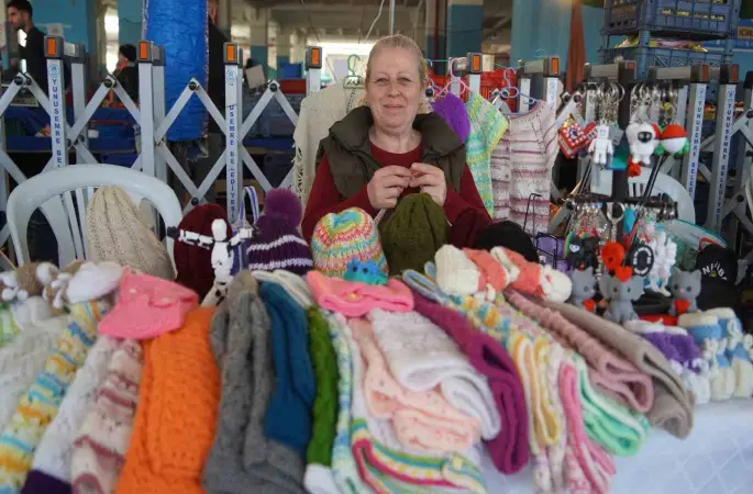 Kadınlar üretip aile bütçelerine katkı sağlıyor
