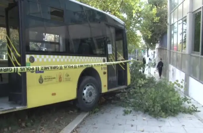 Kalp krizi geçiren İETT şoförü Mehmet Cılasın hayatını kaybetti