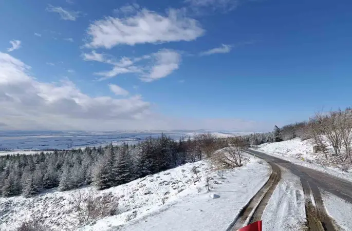 Kar yağışı sonrası kartpostallık görüntüler oluştu
