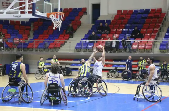 Karabük Demir Kartal, sahasında Fenerbahçe’ye mağlup oldu

