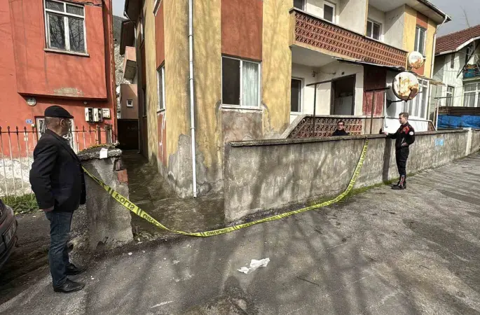 Karabük’te soba faciası: Karbonmonoksitten etkilenen çift hastaneye kaldırıldı
