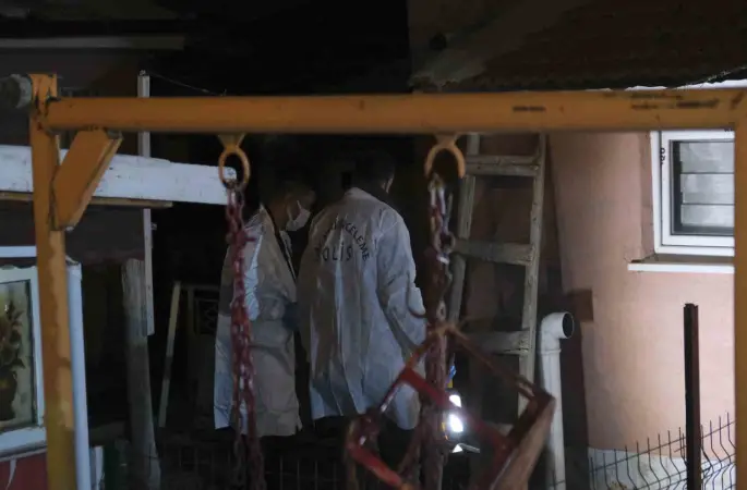 Karaman’da çatıdan düşen şahıs yaralandı
