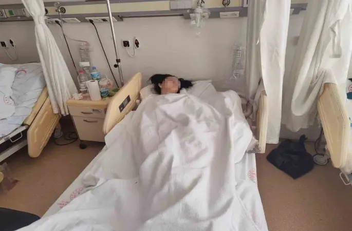 Karısını darbettiği ve balkondan attığı ileri sürülen koca tutuklandı
