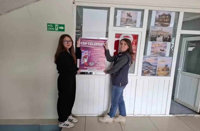 Kars emniyetinden öğrencilere siber güvenlik eğitimi
