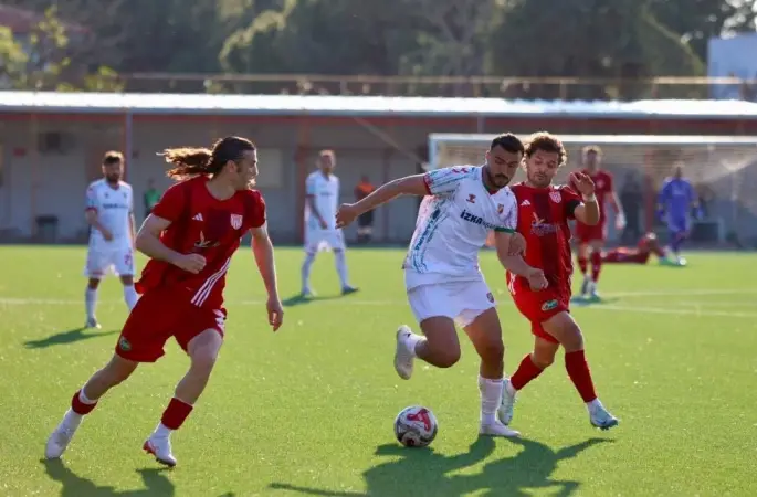 Karşıyaka, Ayvalık deplasmanından beraberlikle döndü
