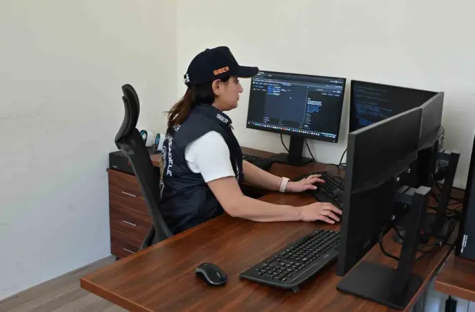 Kars’ta Siberden operasyon: 197 sosyal medya hesabına erişim engeli!
