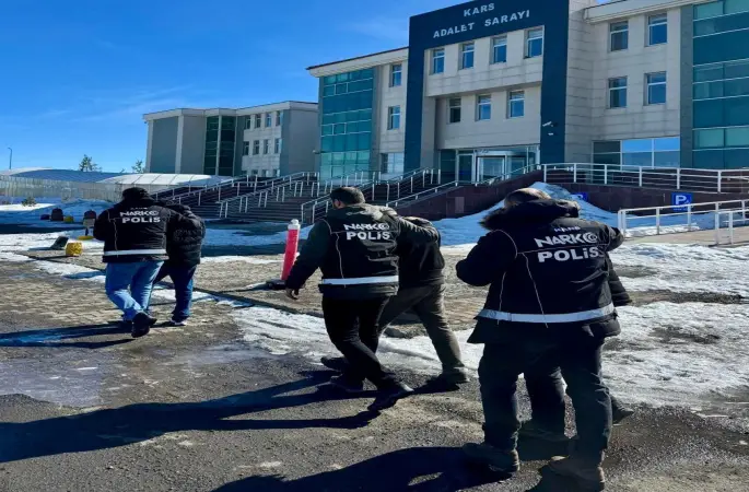Kars’ta uyuşturucu operasyonu: 3 tutuklama
