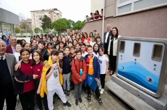 Kartal Belediyesi’nden ilçedeki okullara içme suyu istasyonları