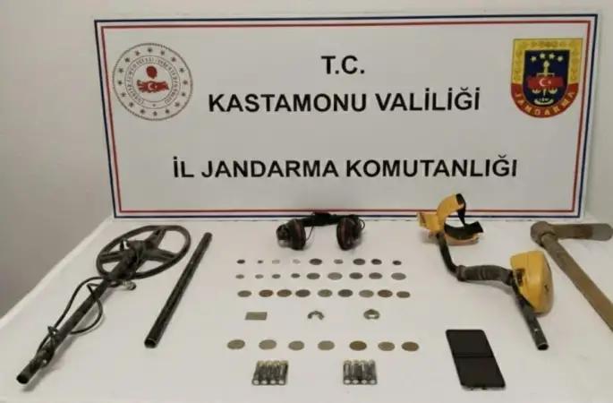 Kastamonu’da tarihi eser kaçakçılarına operasyon: 3 gözaltı
