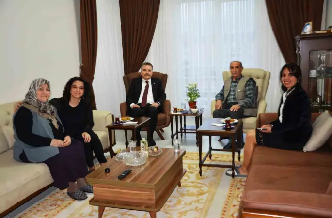 Kaymakam Odabaş’tan bayramda şehit ailelerine ziyaret
