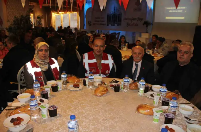 Kayseri Vakıflar Bölge Müdürlüğü’nden her gün 2 bin 500 kişilik iftar yemeği
