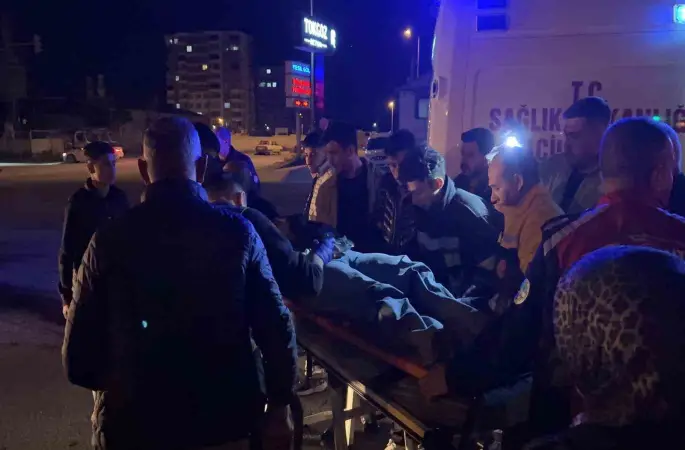 Kayseri’de SUV araç ile otomobil çarpıştı: 3’ü ağır 4 yaralı
