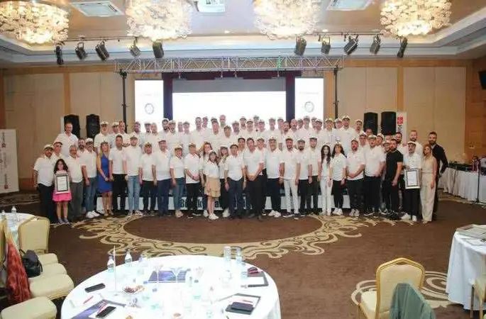 Kelebek’ten ilhamını doğadan alan Case Koleksiyonu