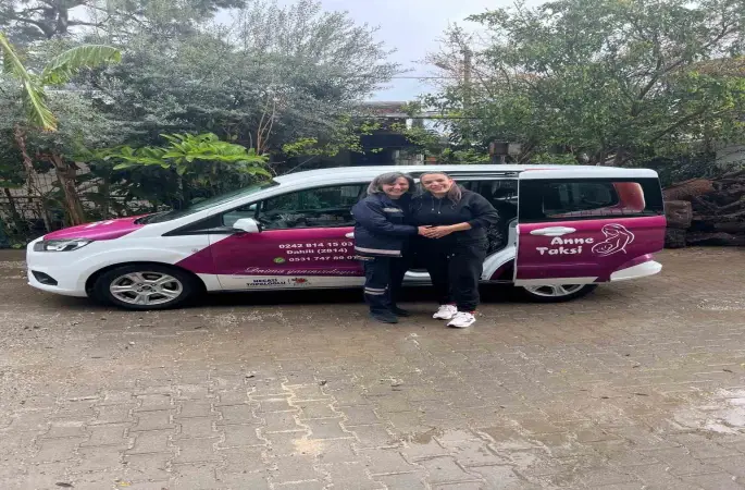 Kemer’de ’Anne Taksi’ hizmet vermeye başladı
