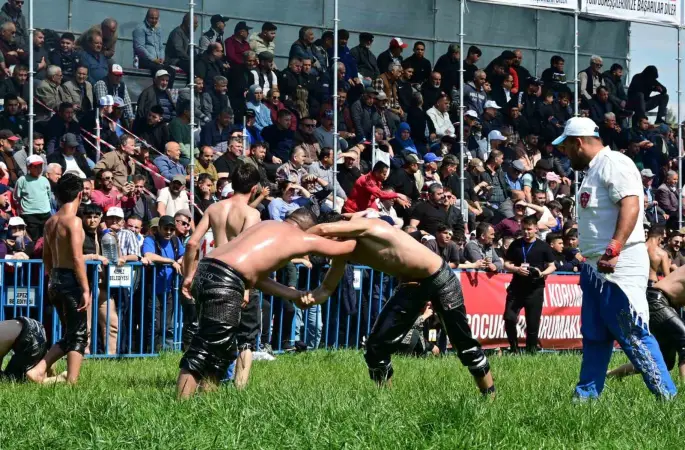 Kepez’in er meydanında deste boylarında büyük mücadele yaşandı
