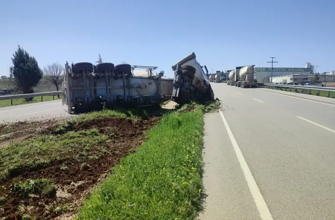 Kilis’te beton mikseri devrildi
