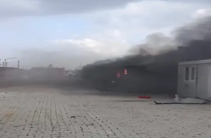 Kırıkhan’da konteyner yangını
