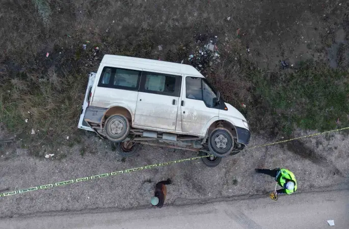 Kırıkkale’de işçi servisi kamyonla çarpıştı: 5 yaralı
