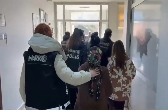 Kırklareli merkez ve Lüleburgaz’da uyuşturucu operasyonu: 5 tutuklama
