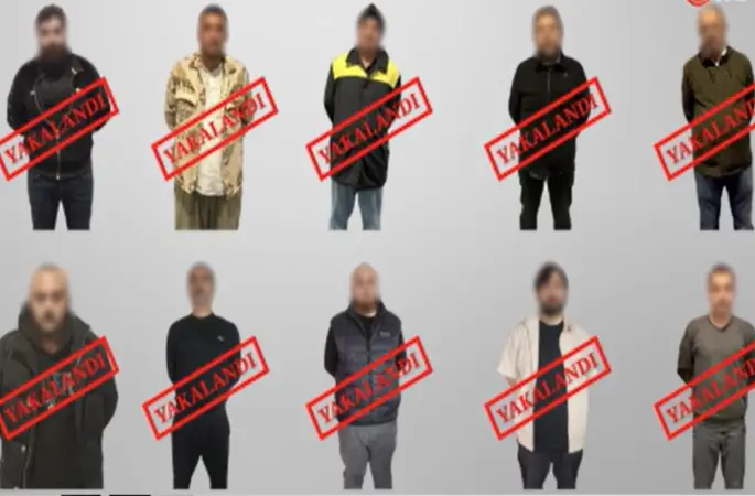 Kırmızı bültenle aranan 7 suçlu ve ulusal seviyede aranan 3 suçlu Türkiye’ye getirildi