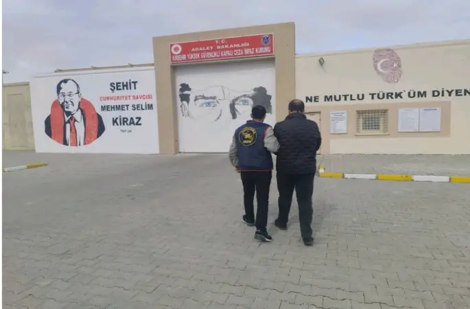 Kırşehir’de FETÖ firarisi yakalandı
